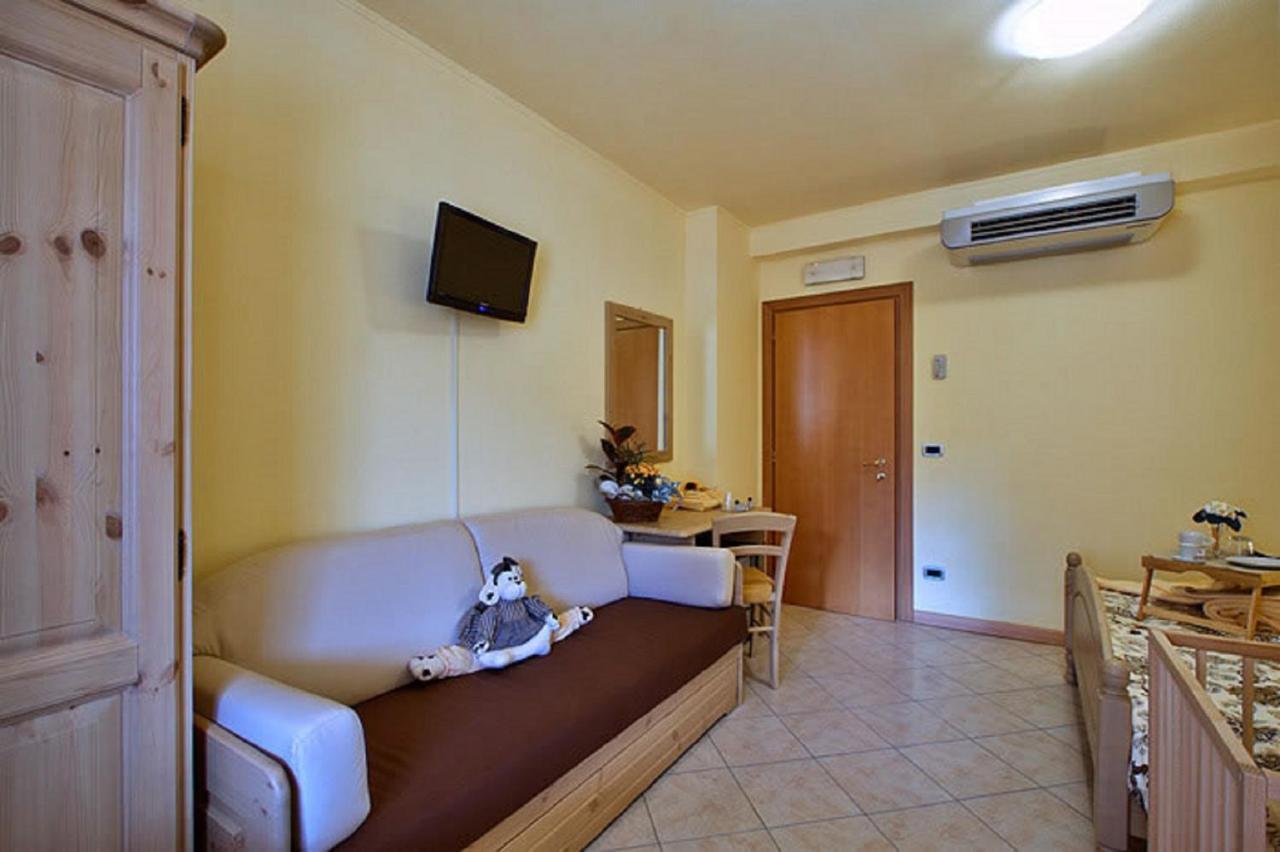 Pergola Rooms Tolmezzo Exterior foto